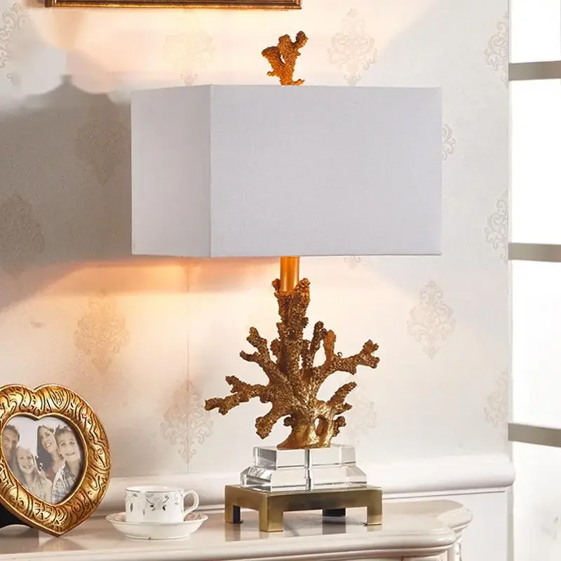 Creative American Vintage Gold Desk Coral Crystal Table Lamp Bedroom Decor Bedside Lamp Hall Hotel Table Lamp