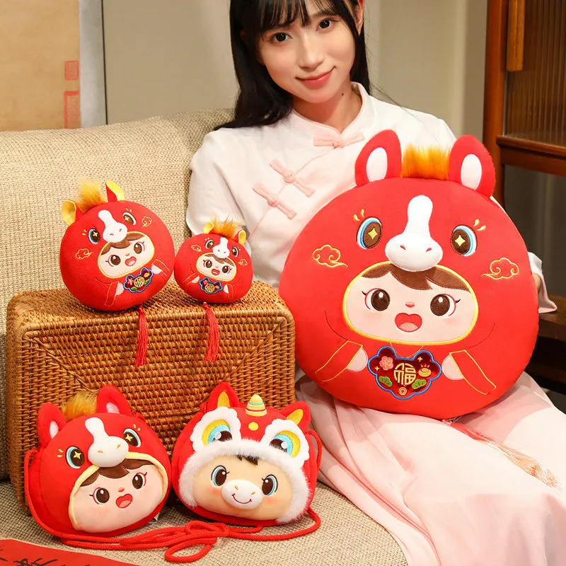 2025 الحصان العام فووا أفخم قلادة محشوة لينة الأحمر فووا تأثيري الحصان حقيبة كروسبودي هدية للأطفال هدايا السنة الجديدة #3