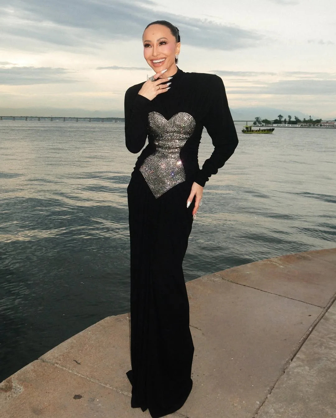 

Женское элегантное вечернее платье макси с длинным рукавом и стразами, черное, в стиле знаменитостей, для вечеринок и клубов, 2026