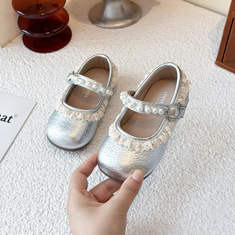 

Детская кожаная обувь, весенне-осенние элегантные кружевные туфли принцессы для девочек, милые детские повседневные туфли на плоской подошве с бисером для свадебной вечеринки