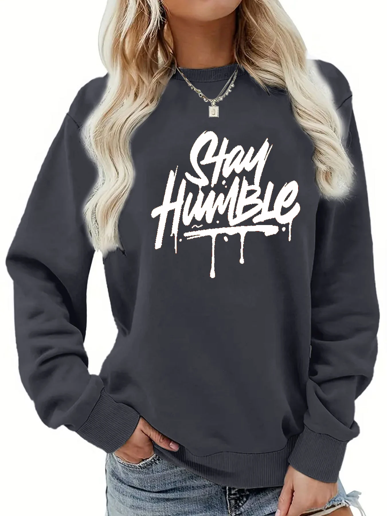 بلوفر نسائي كاجوال للخريف والشتاء فضفاض ومريح ودافئ ومطبوع برقبة دائرية وأكمام طويلة