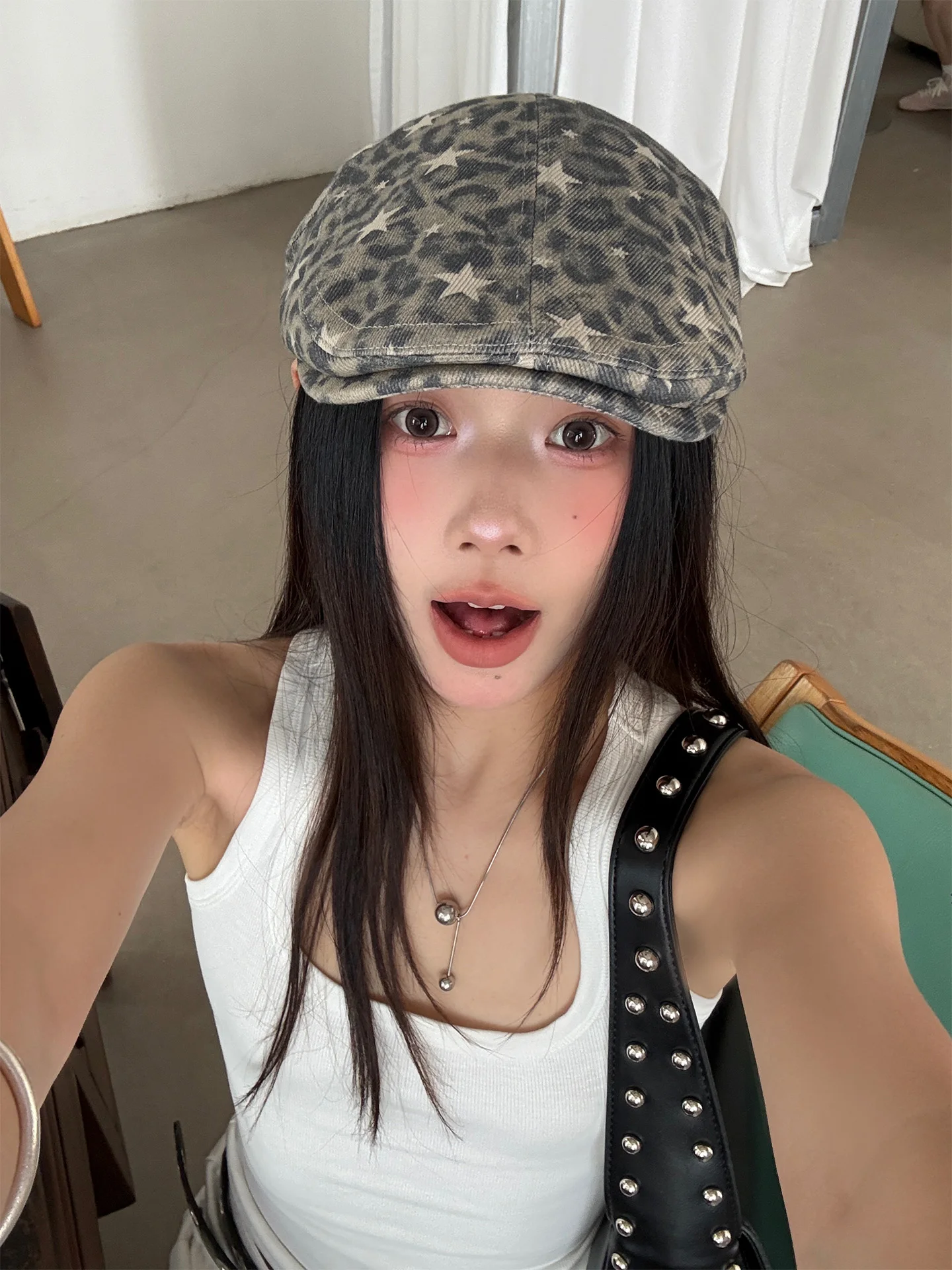Retro American Hot Girl Leopard Print Beret Hat Women's Summer Fashionable Versatile Face Slimming Short Brim Cap