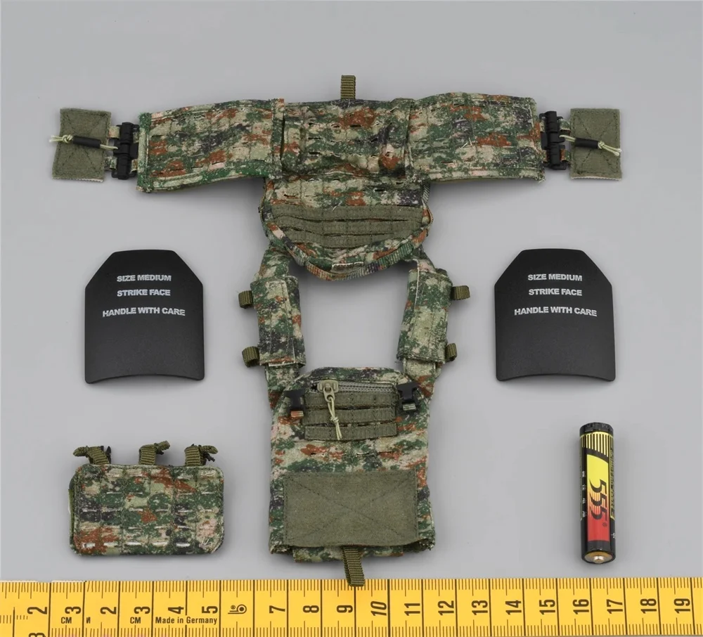 

1/6 Soldierstory SS134 Asia Soldier Handsome Guy Man Toys Model Hang Chest Vest Bags Waist Belt Multi Function Accessories 12"