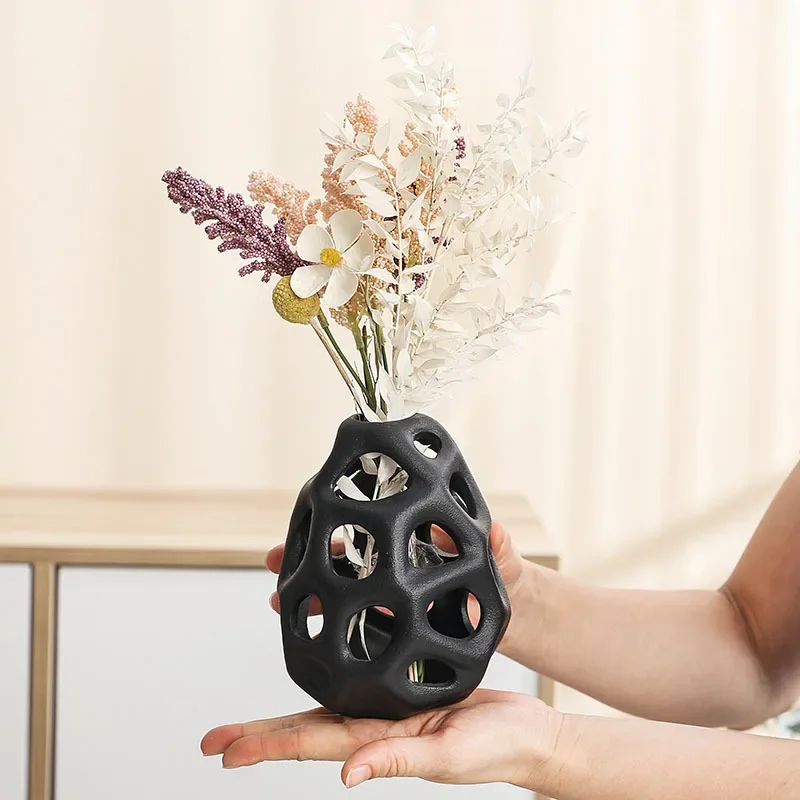 Artistic Sense Modern Light Luxury Ceramic Hollow Vase, Dried Flower Simulation Home Decor