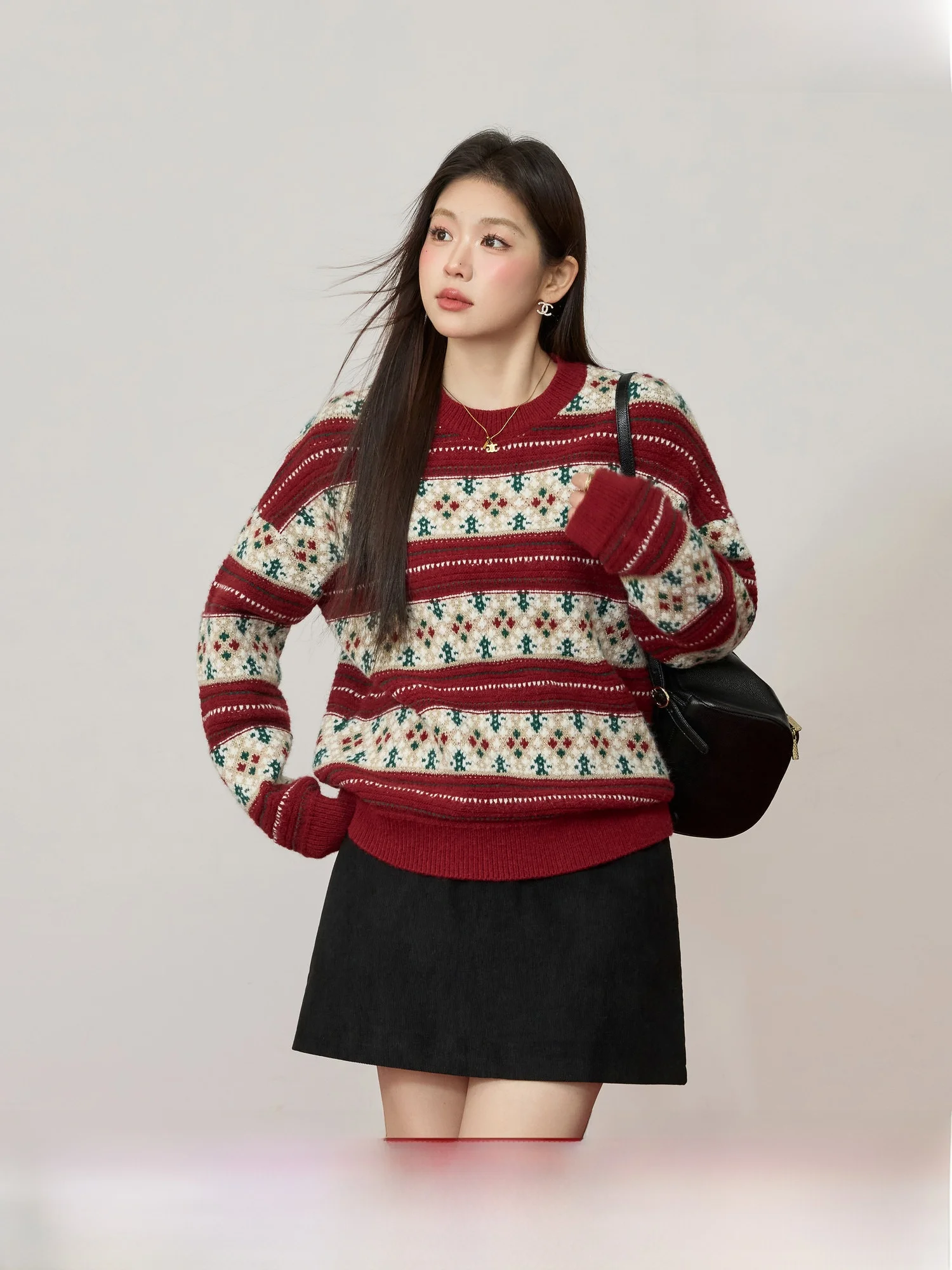 

Loose Cisas Red Women's Knitted Sweater Winter Warm Inner Wear Lazy Sle Large Size Retro Blue Language 2025 New Arrival