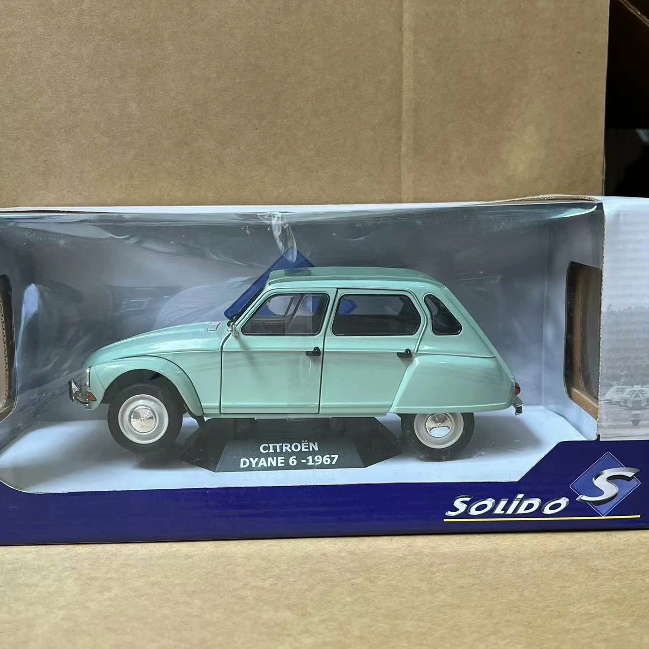 

Diecast SOLIDO 1/18 Scale CITROEN DYANE 6 1967 R1N1R7 Alloy Car Model