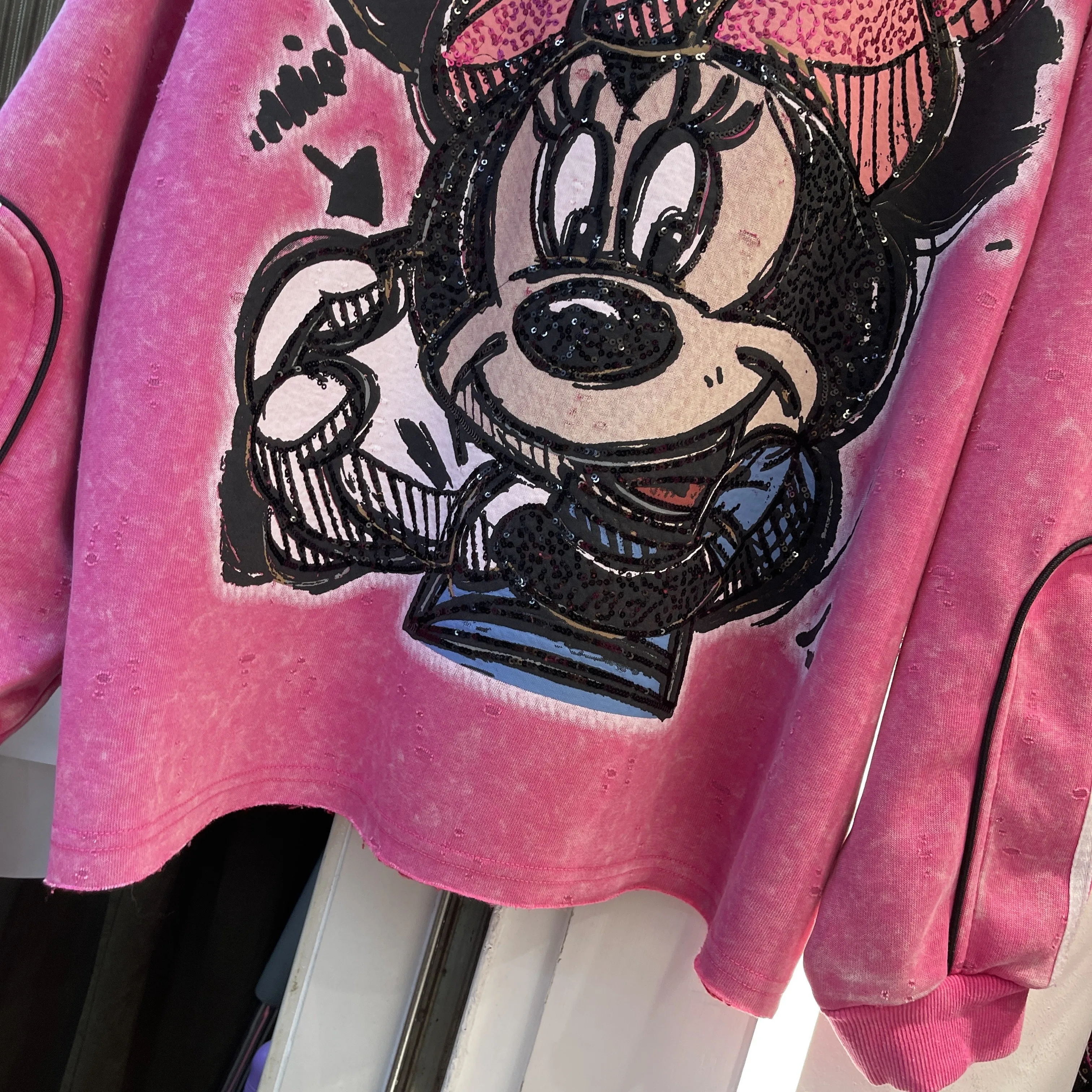 2025 Autumn Heavy Washed Cotton Cartoon Print Loose Round Neck Pullover Sweatshirt for Women Casual Sequin Oversized Top