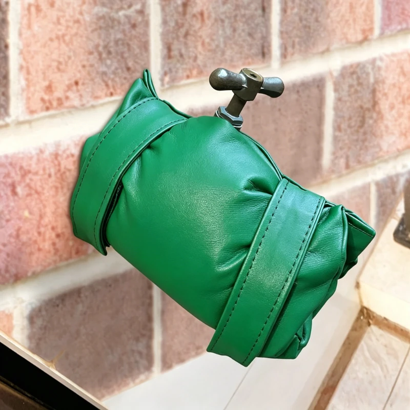 1 Outdoor Faucet Cover,Anti-freezing and Heat Insulation in 