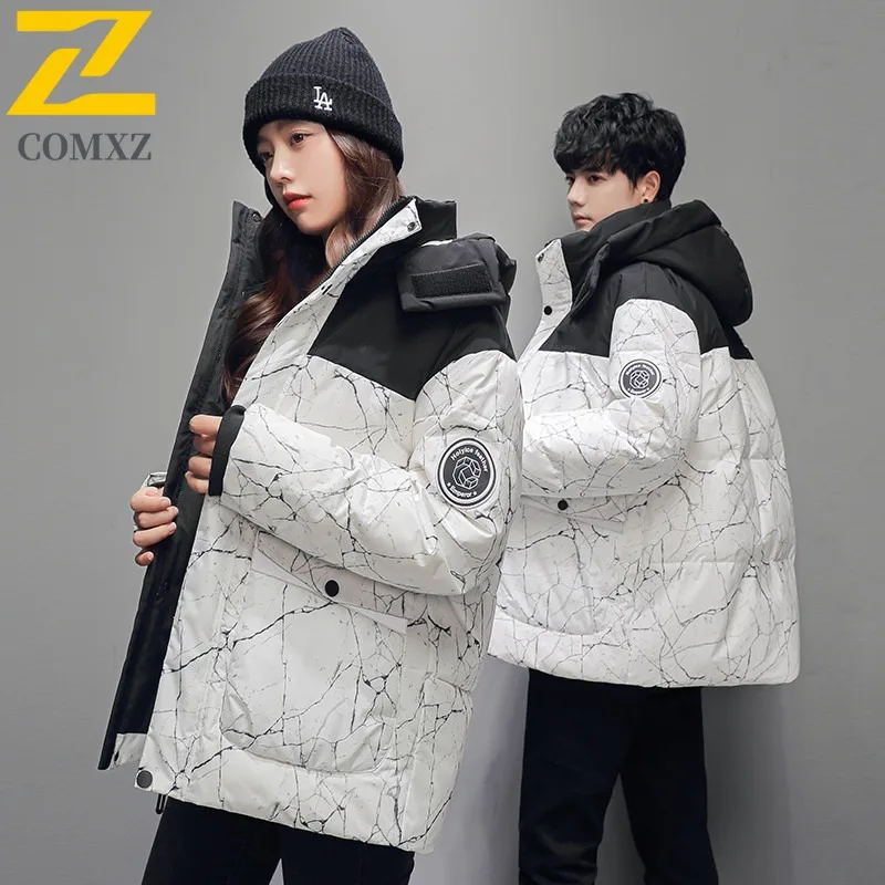 COMXZ Men Hooded Bread Jacket Trendy 2025 Travel Snow Windproof Lightweight Ski Cotton Padded Jacket Loose Street Puffer Jacket
