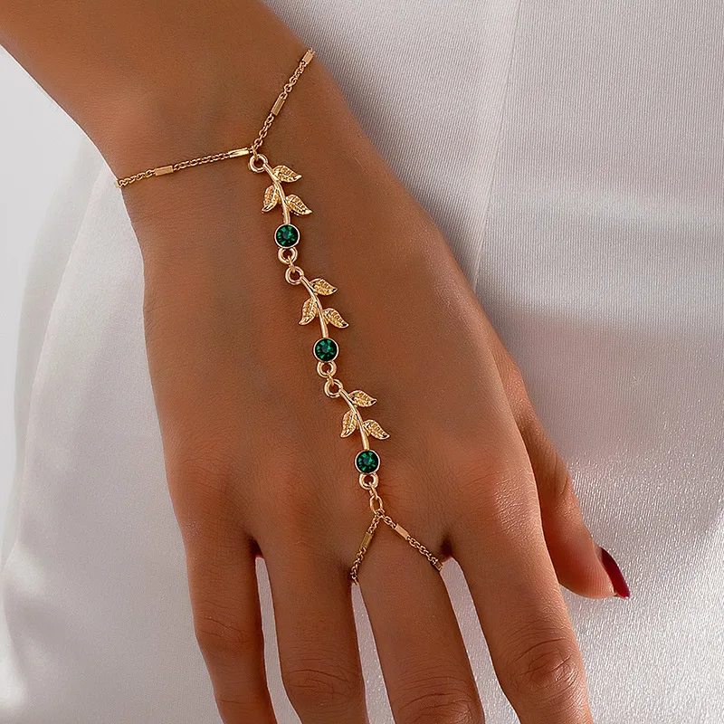 Minimalist Green Rhinestone Leaf Finger Ring Bracelet for Women Elegant Imitation Pearl Zircon Link Chain Hand Jewelry