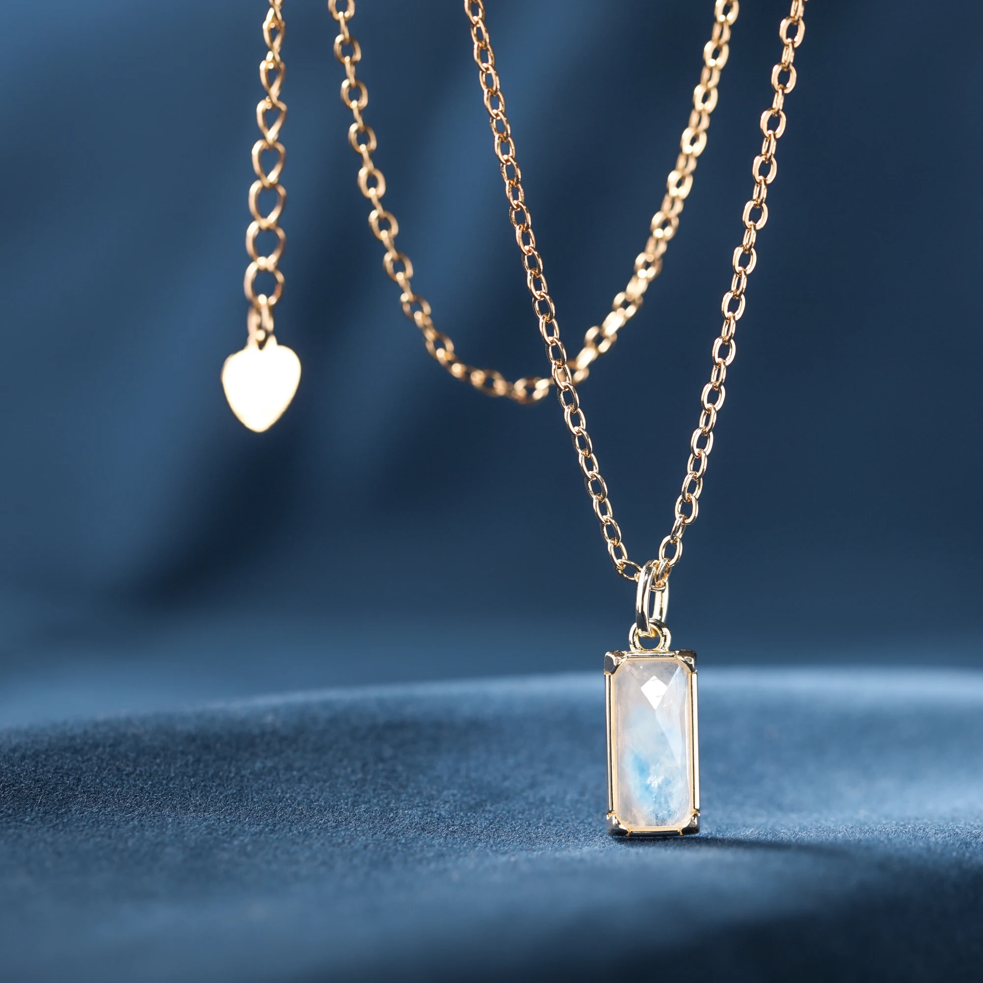 

Rectangular Moonstone Pendant Minimalist Necklaces for Women Men Fashion 925 Sterling Silver Chain Jewelry Accessories Gifts