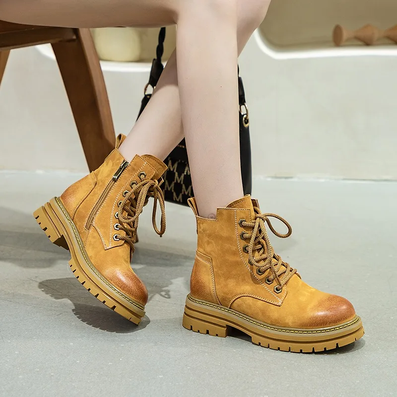 

2026 New Womens Shoes Exquisite Genuine Leather Ankle Boots for Woman Retro Platform Motorcycle Boots Designer Shoes Botas Mujer