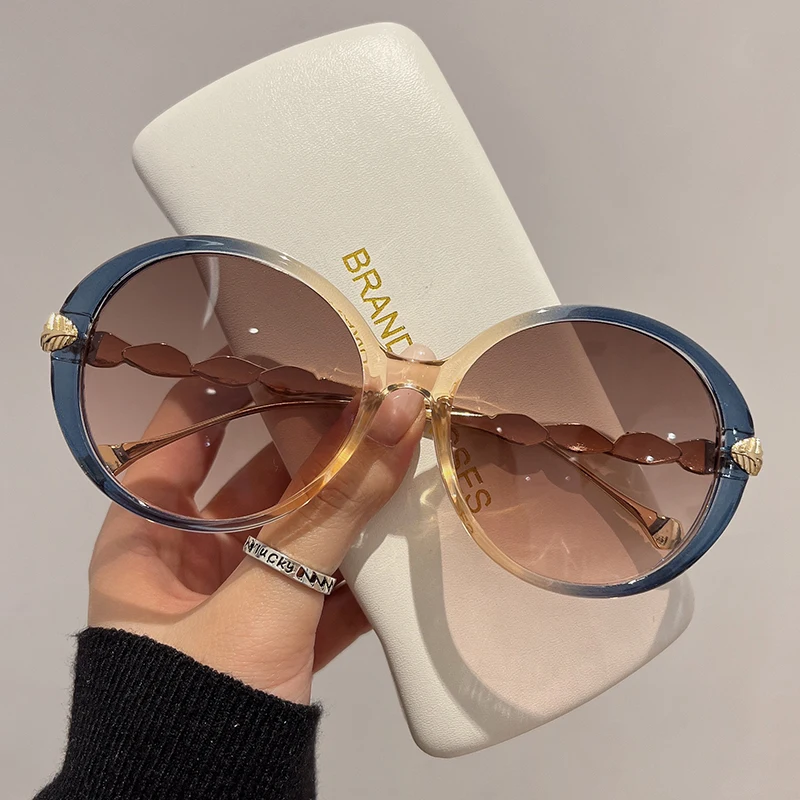 Women Fashion Vintage Round Frame Sunglasses Gradient Colorful Trendy Female Eyewear Luxury Brand Designer Shades for Ladies