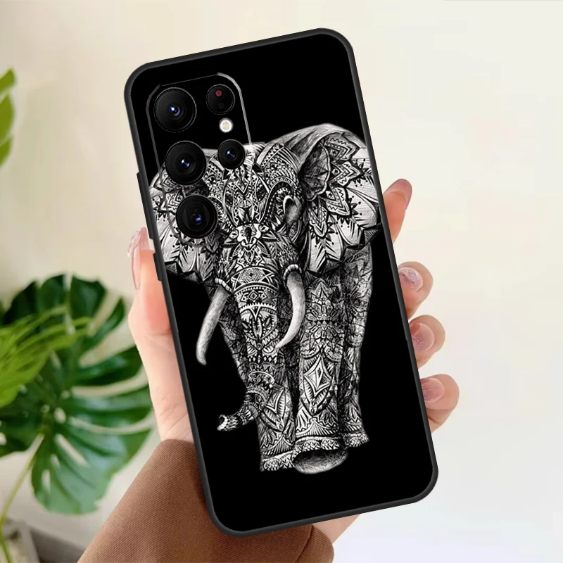 Elephant Mandala Aztec Case For Samsung Galaxy S22 S21 S23 Ultra Note 20 S8 S9 S10 Note 10 Plus S20 FE Back Cover