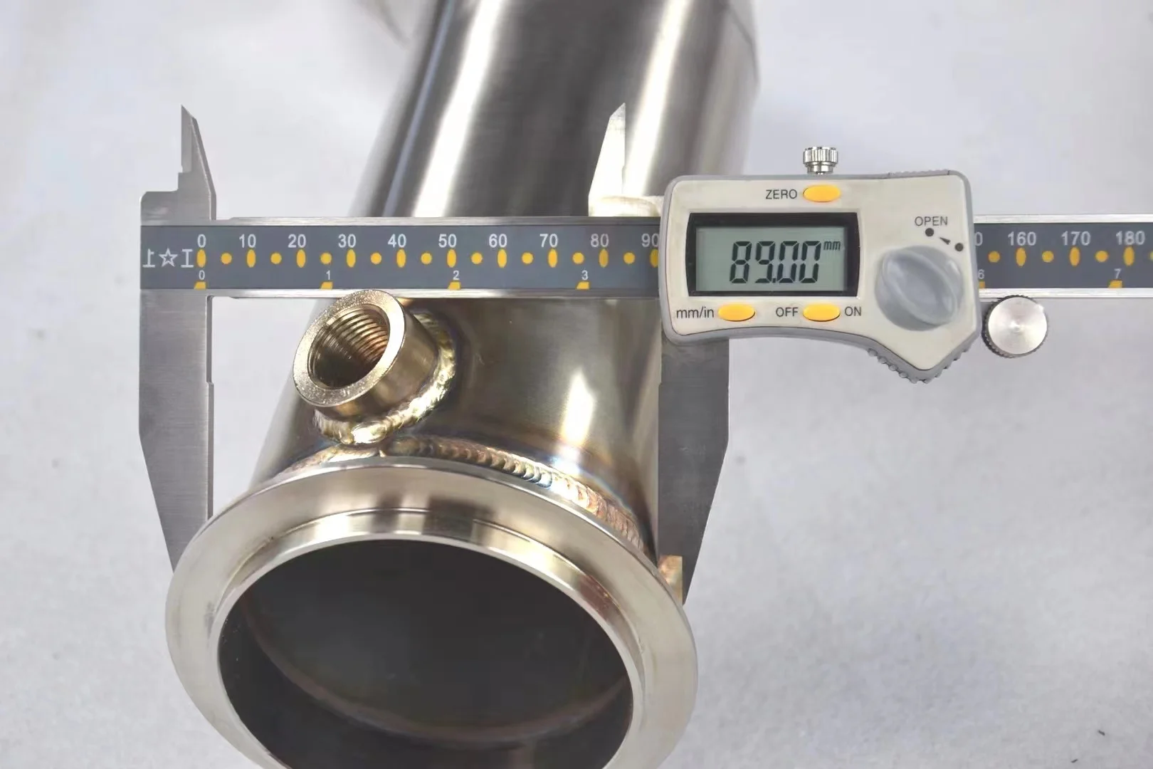 3.5 بوصة توربو النازل ل M3 M4 G80 M3 M4 G82 S58 3.0T 2021-UP العادم النازل