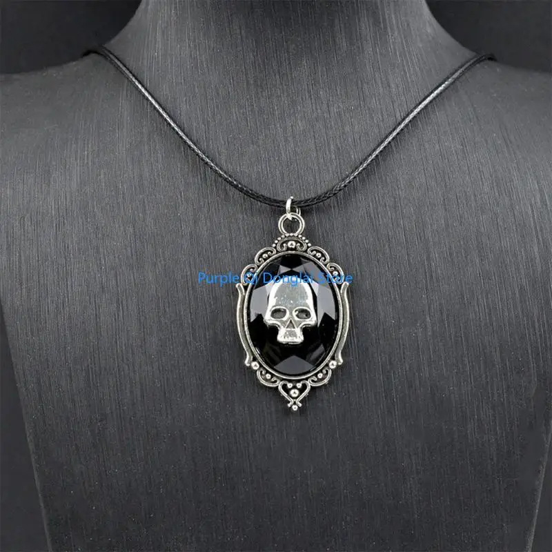 L21E Zinc Alloy Crafted Skull Pendant Chain Neckchain Suitable For Active Lifestyles