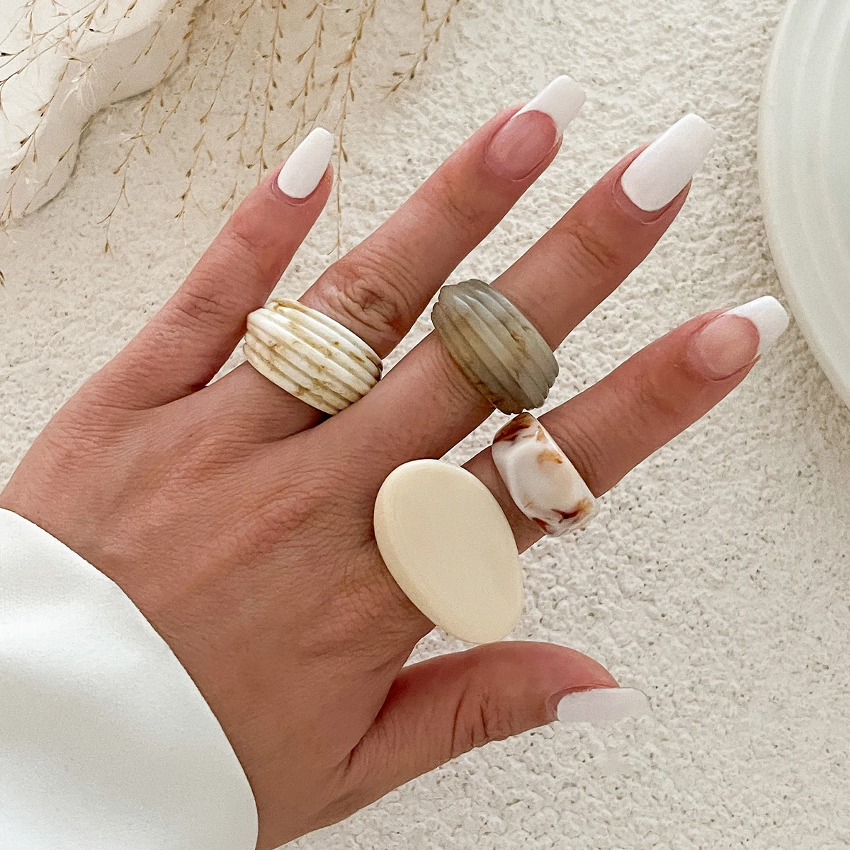 

IngeSight.Z 2024 New Geometric Resin Acrylic Rings for Woman Vintage Wide Large Finger Ring Y2K Party Jewelry Accessories