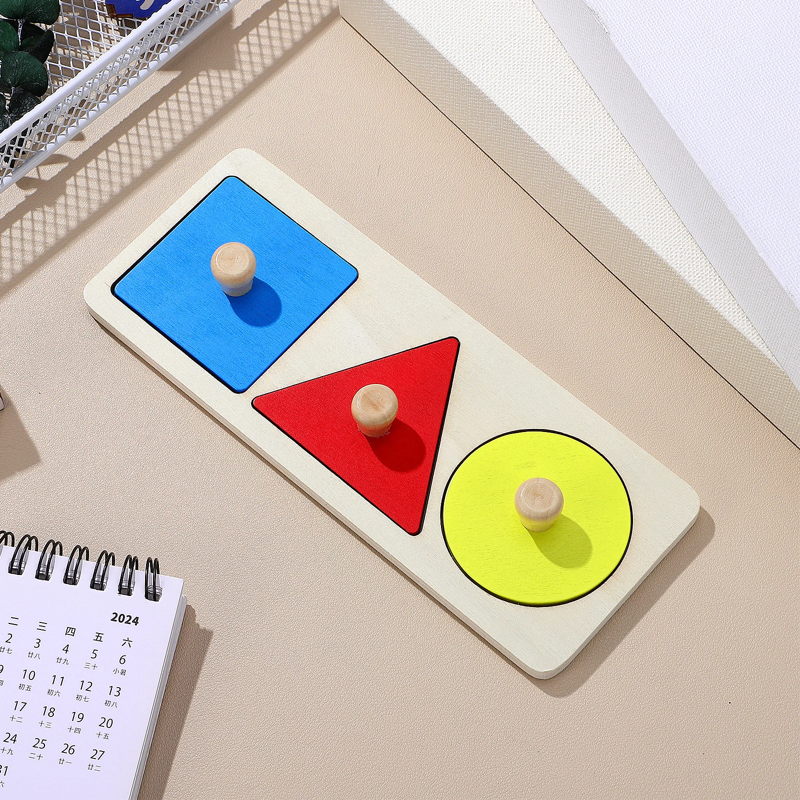 1 jeu de puzzles géométriques, mathématiques, éducatifs, Montessori, préscolaire, formation, apprentissage des couleurs et des formes, reconnaissance œil-main