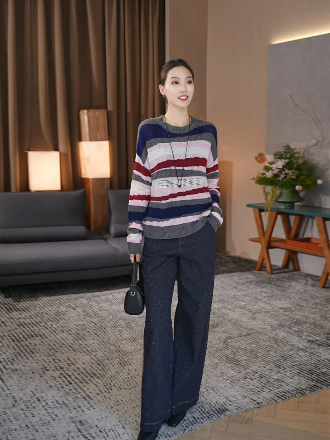 

Новый женский комфортный вязаный свитер свободного кроя из шерсти с круглым вырезом, вязаный в технике Color Block, для зимнего отдыха...