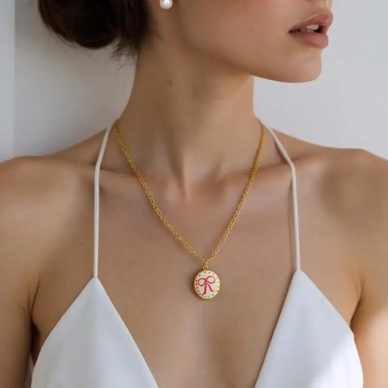 31BB Elegant Oval Flower Charm Necklace Adjustable Collarbone Chain For Women Gift