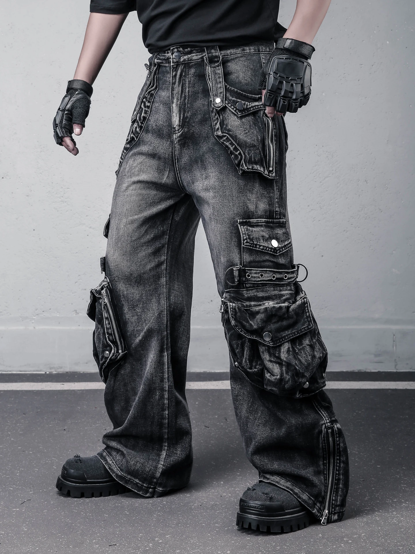 Heavy Duty 3D Multi Pocket Workwear Jeans Punk Vibe Flared Legs Denim Pants for Men Dark Style No Brand Registered Trademark