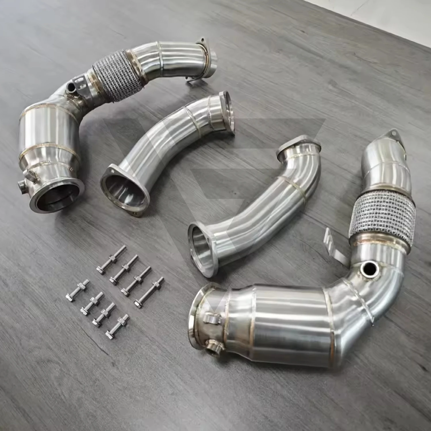 أنبوب سفلي ممتاز عالي التدفق مع درع حراري ECCF من الفولاذ المقاوم للصدأ لسيارات BMW M5 M8 F90 F92 F93 يزيد من تدفق العادم