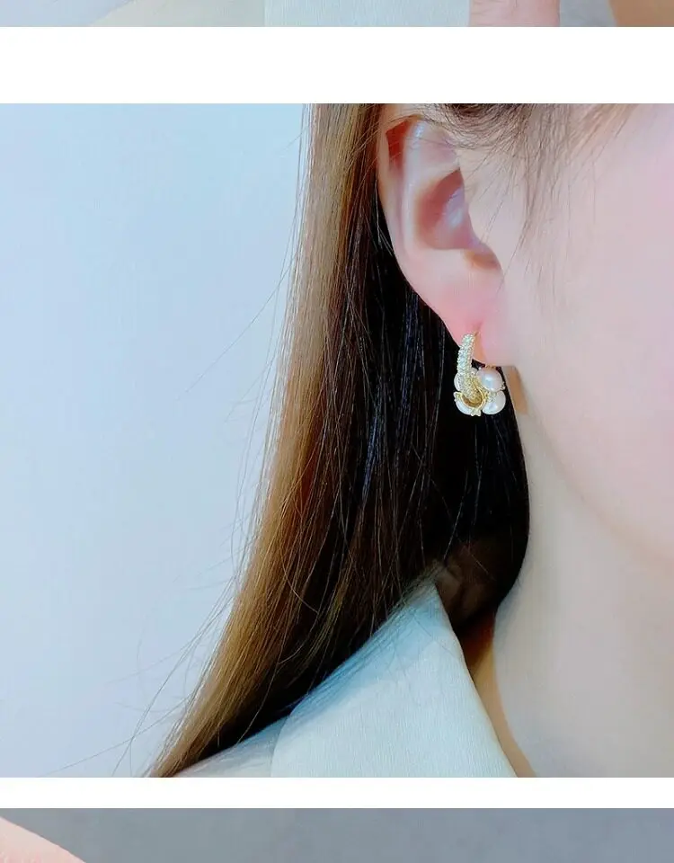 Neues Design, luxuriöser, mikropavébesetzter Zirkon-Ohrring mit Goldfarbenem Verschluss und künstlichem Perlenanhänger für Damen, vielseitiges Schmuck-Accessoire – Detail 6