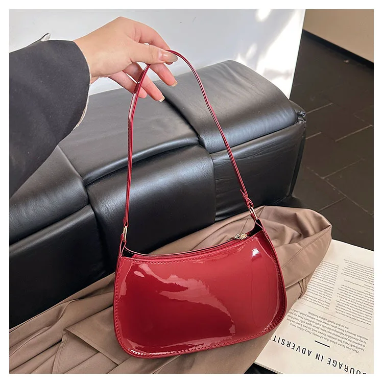 Glänzende Lackleder-Unterarmtasche Einfarbige Damen-Mini-Handtasche Modische Casual Schultertasche Tägliche Dating-Handtasche – Detail 19