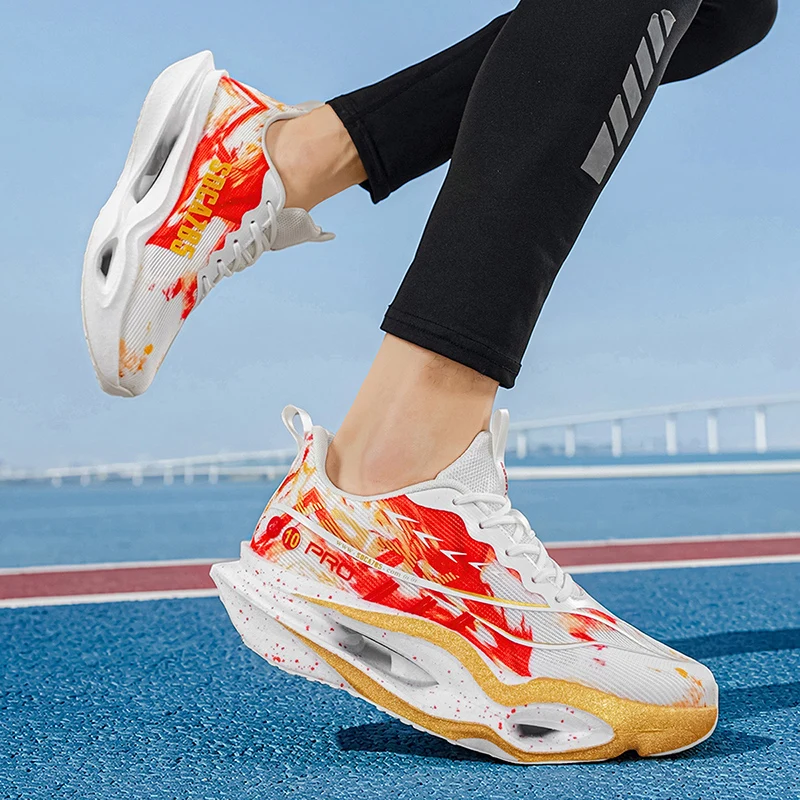 Herren-Freizeitsportschuhe mit Carbonplatte zur Laufunterstützung, atmungsaktivem Mesh, bequemen, niedrigen Schnürschuhen für Trailrunning, Zero-Drop-Sohle, langsamem Rückprall, rutschfest, geeignet für Fitnessstudio, Jogging und Camping. – Detail 24