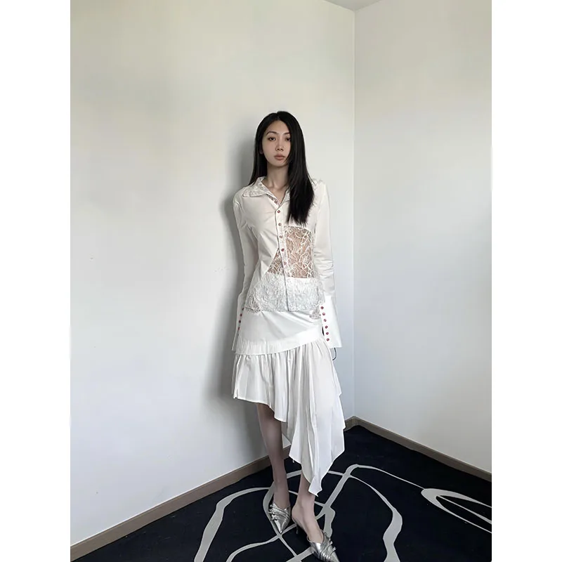กระโปรงทรงเอแบบไม่สมมาตรสีขาวสไตล์เรโทรสำหรับผู้หญิง แฟชั่นเอวสูงทรงเข้ารูปความยาวปานกลางสำหรับฤดูใบไม้ร่วง รุ่นใหม่ล่าสุด