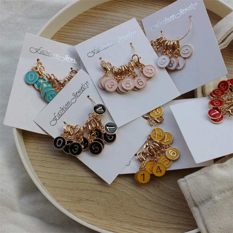 Nouveaux pendentifs numériques en émail bricolage 0-9 ensemble de pendentifs en alliage Unique avec fermetures à homard pour la fabrication de porte-clés, colliers et Bracelets