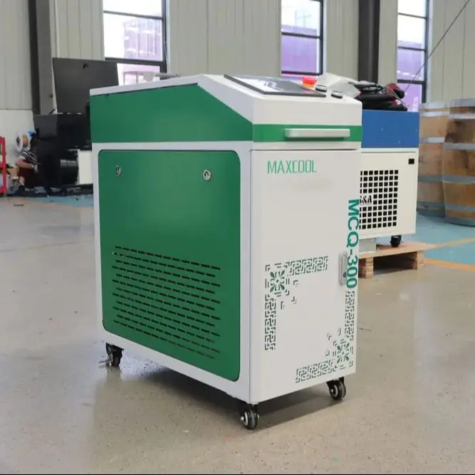 Rust Paint Coating Graffiti Oil Removal Pulse Fiber Laser Cleaning Machine Air-cooled 300W 200W 100W