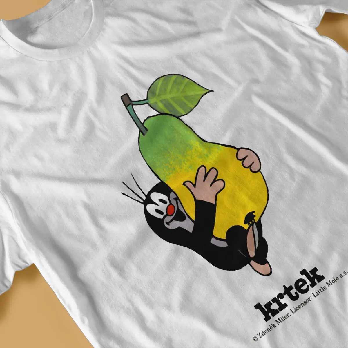 Krtek The Mole Holding a Pear Tshirt Graphic Men Tops Vintage Punk Summer Short Sleeve Harajuku T Shirt