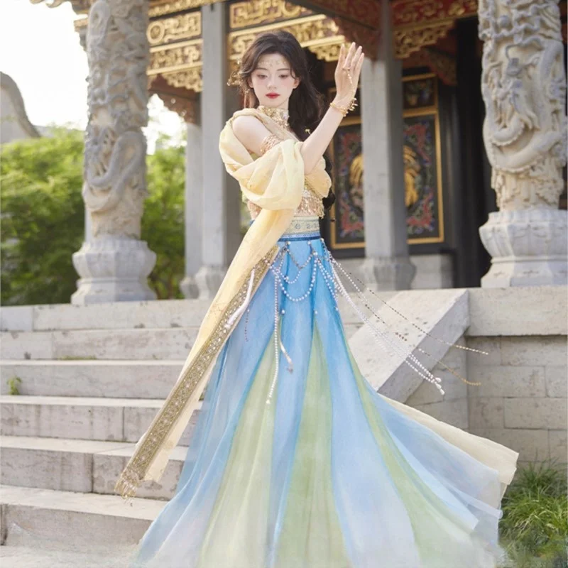 

Exotic style triple pleat skirt national photo suit