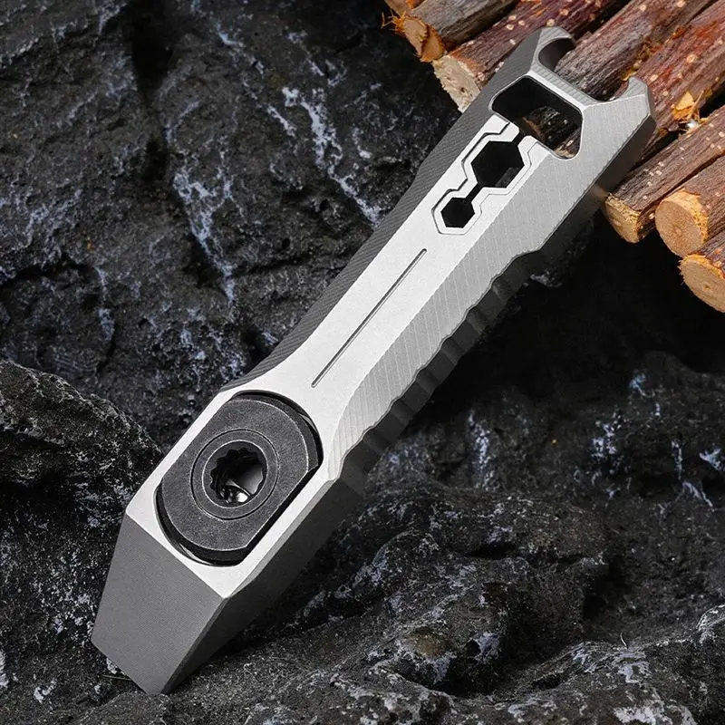 

Titanium Alloy Crowbar Multifunctional EDC Tool Ratchet Screwdriver Tool Portable Bottle Opener Nail Remover