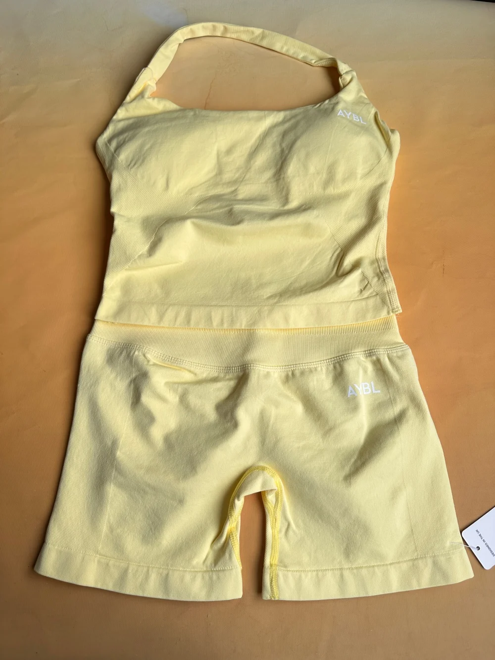 AYBL Marken Nahtlose Po-Formende Mode-Shorts, Trägerloses Sport-BH-Set Feuchtigkeitsableitende Sportunterwäsche & Damen Yoga-Bekleidung – Detail 27