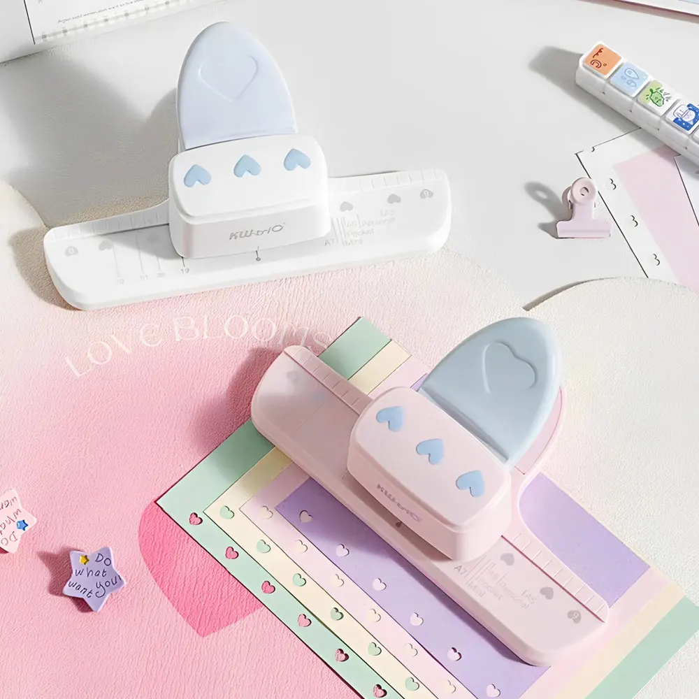 Heart-shaped 3-Hole Punch, Loose-Leaf Punch, 19mm Hole Spacing, Suitable for Notebooks of Various Sizes Such as M5/A5/A6/A7.