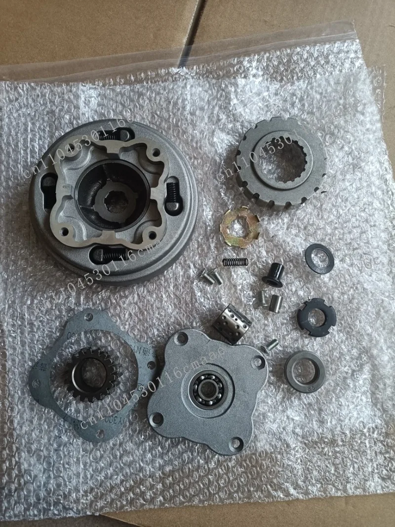 Motorcycle Accessories 70 Clutch, Clutch Assembly 2 Iron Pieces 2 Wood Pieces 18 Teeth