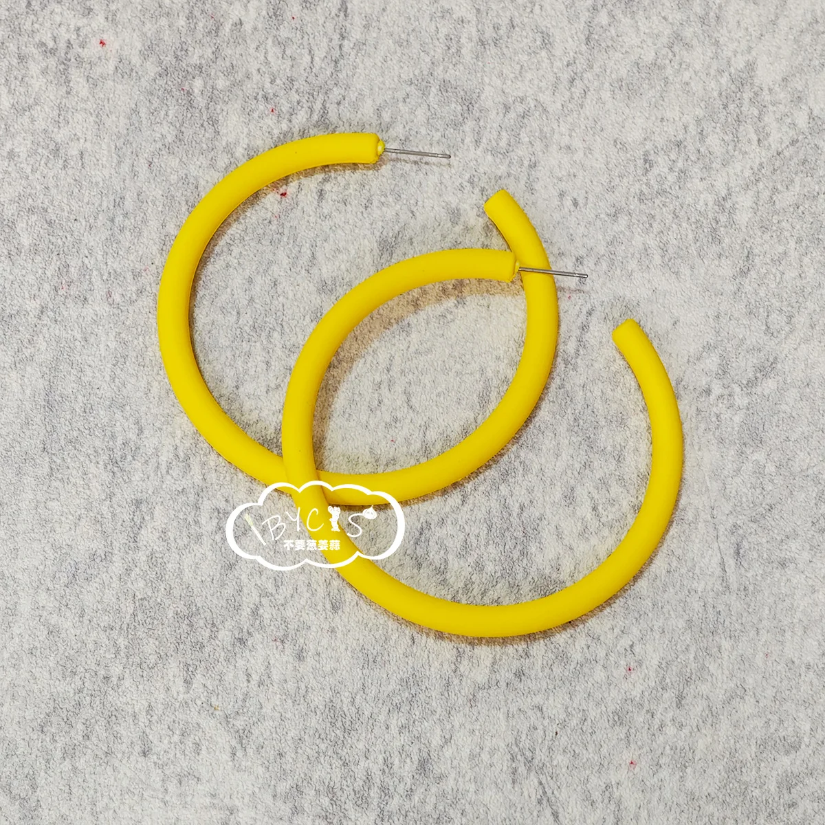 Orecchini cosplay anime rossi Orecchini rotondi grandi esagerati con set di occhiali a mezza montatura per costume Momo Ayase