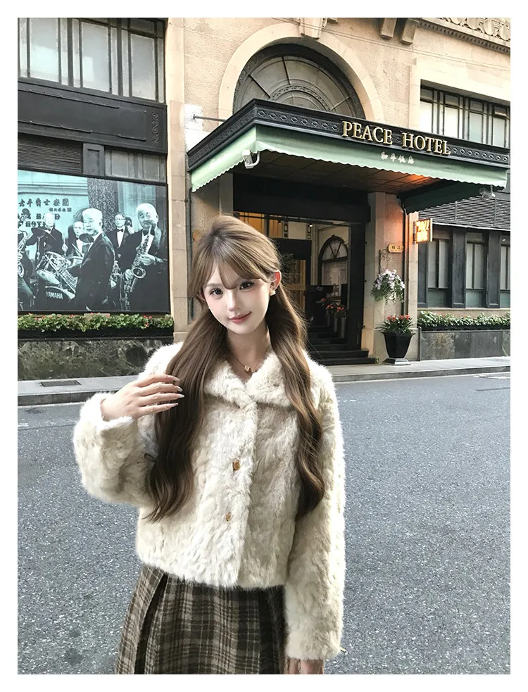 Korean Stand Collar Plush Jacket for Women Winter Thick Fluffy Cropped Faux Fur Coat Woman Loose Sweet Single Breasted Outerwear