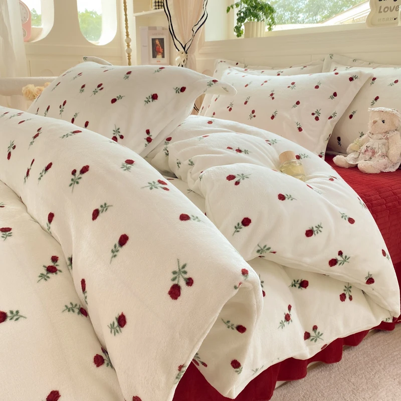 4PCS Ins Bedding Set Red White Confession Rose Thick Warm Milk Velvet Super Soft Cover Sheet Set King Size Biethday Gift Winter