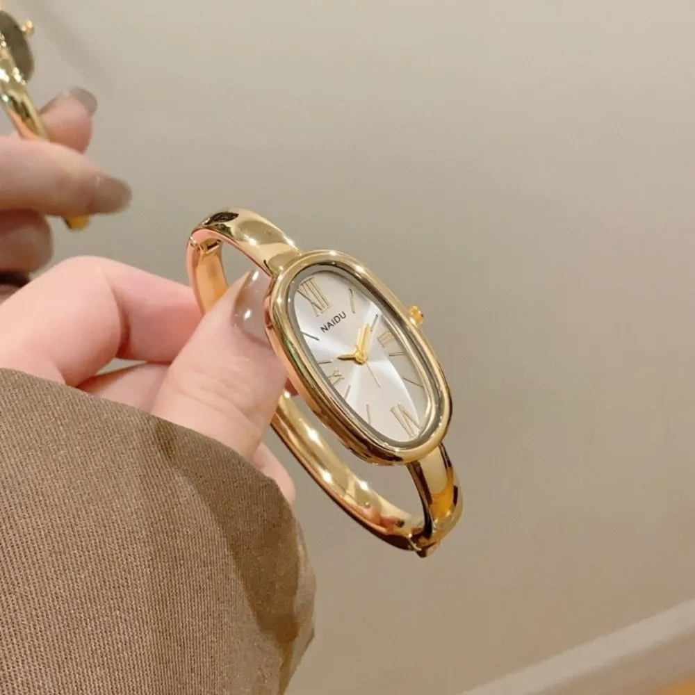 High Quality Luxury Bracelet Watch Gold/Silver Oval Dial Wristwatch Elegant Roman Dial Quartz Watch for Women