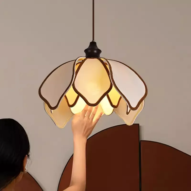 The Retro Dining Room Chandelier for The Living Room Bedroom Study and Wardrobe Fabric Petal Pendant Lamp