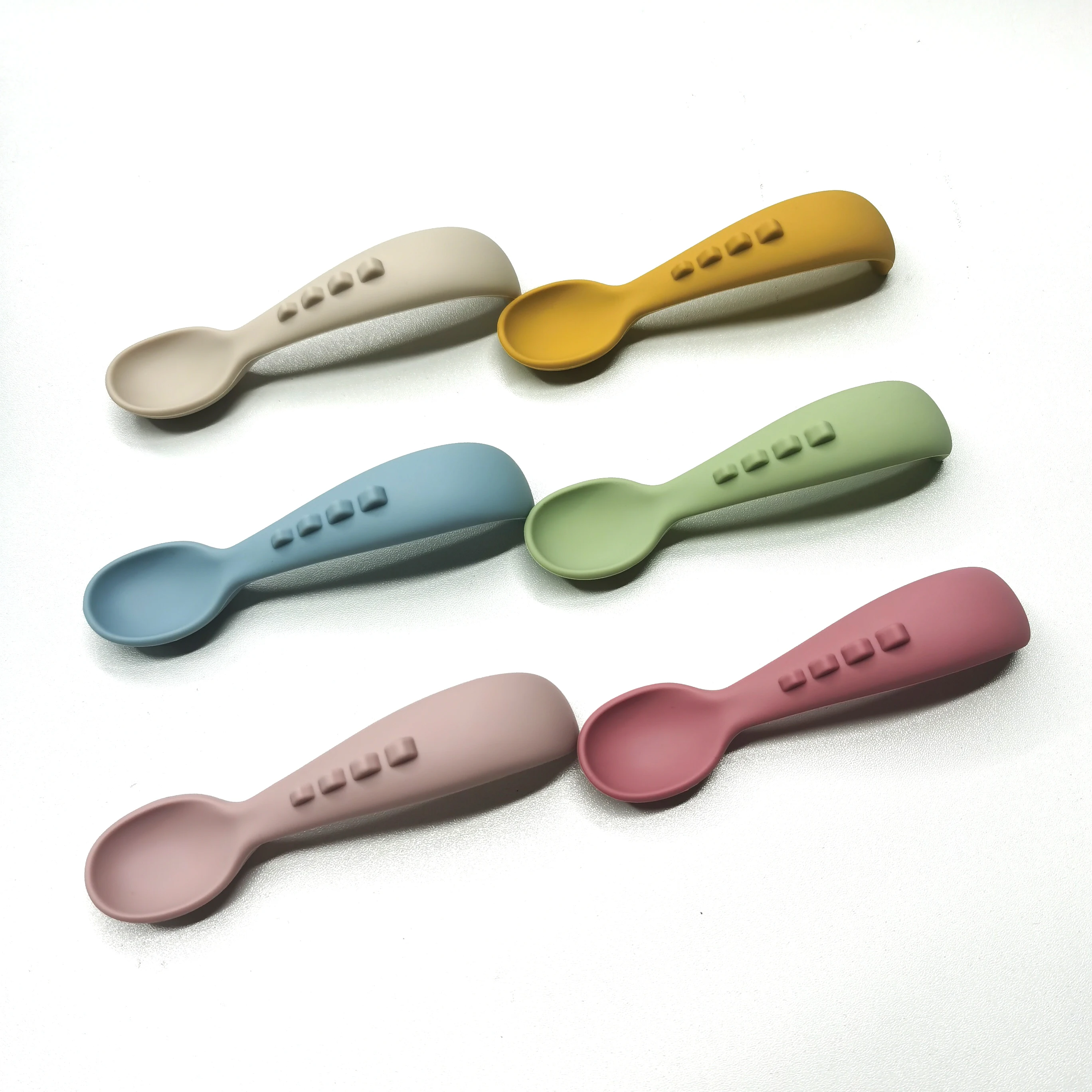 new baby silicone cartoon eating training spoon baby cutlery eating