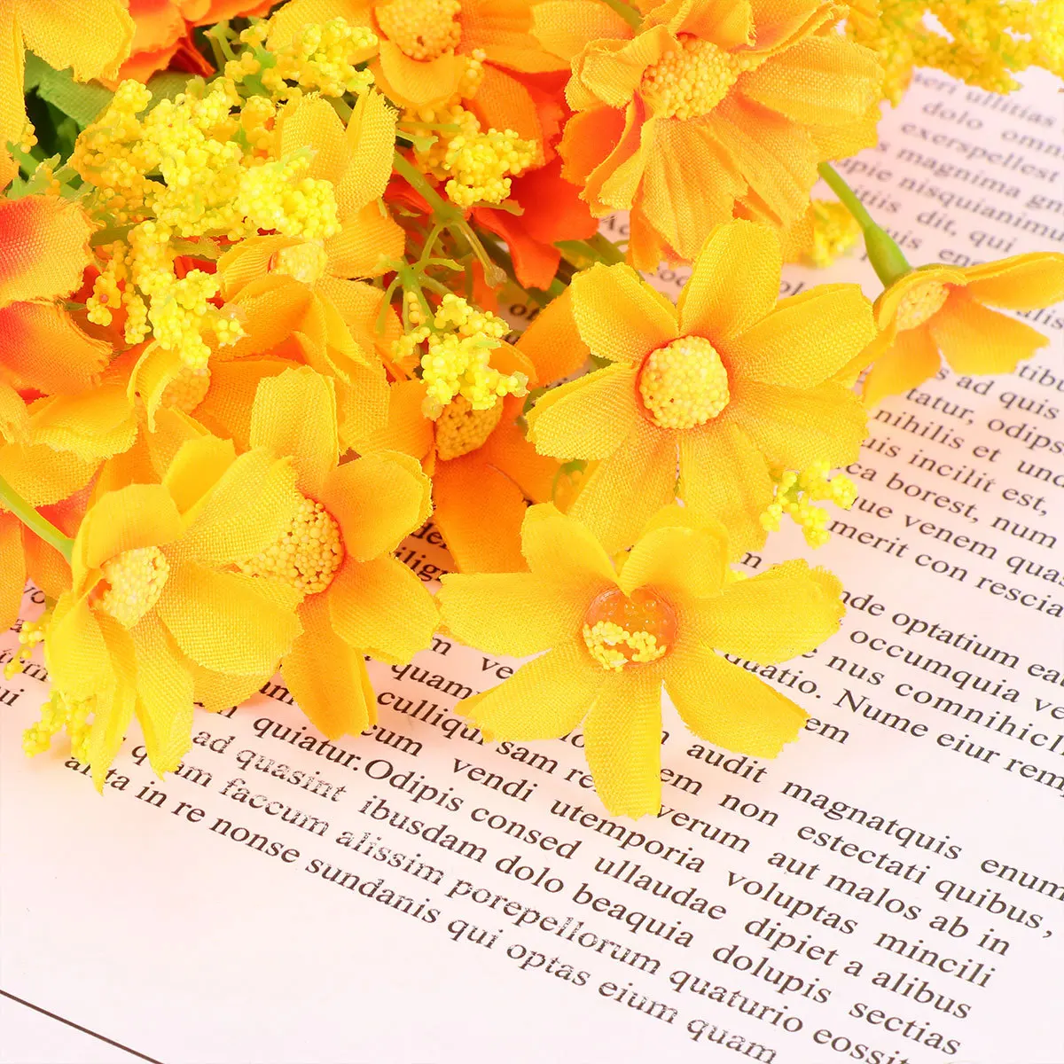 

3Pcs Artificial Daisy Bouquet 28-Cluster Plastic Marguerite Flower Bunch Home Wedding Room Decoration Eco-Friendly Chrysanthemum