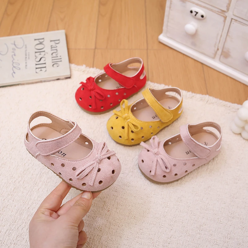 

Mumoresip Kids Princess Shoes Sweet Candy Color Girls Sandals with Simple Bows 2026 Summer New Children Beach Shoes Soft Bottom