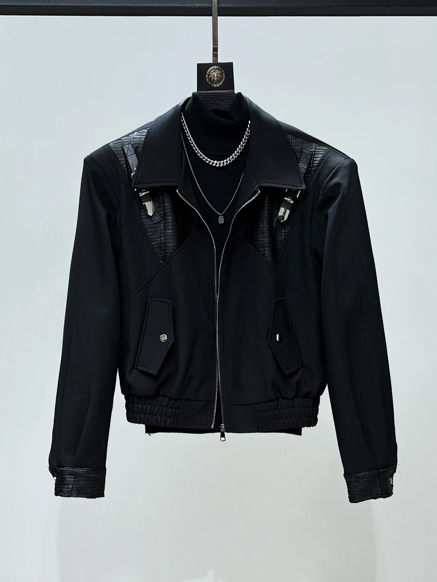 

New 2026 Men's ort PU Leather Jaet Patchwork High-End Korean Sle Faionable Zipper Closure Casual Outerwear