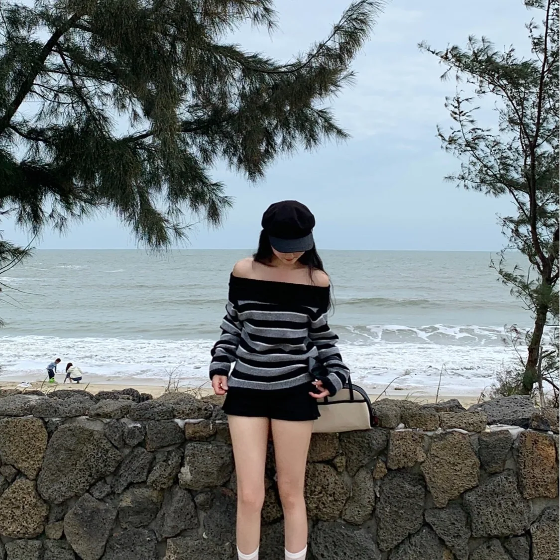 

Trendy Striped One-oulder Knitwear Autumn Winter New Sle Design Sensation oulder Exposure Sweater Loose Fit Long Sve