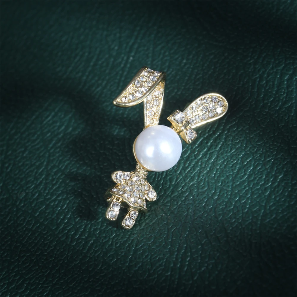 Cute Rabbit Rhinestone Brooch Pearl Metal Lapel Pins for Women Girl Sweater Backpack Stylish Pins Jewelry Accessories Gift