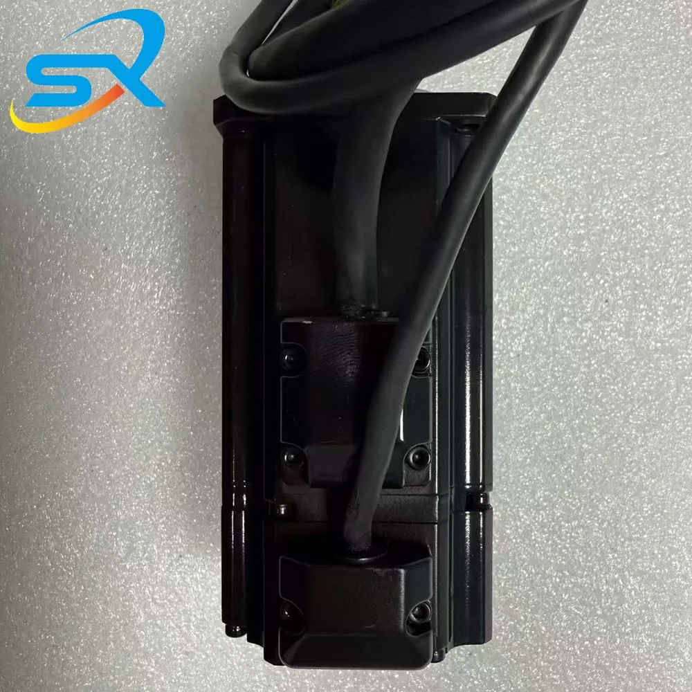 SANYO DENKI AC Servo Motor  Q2AA05020DXS23 200w One year/three months warranty